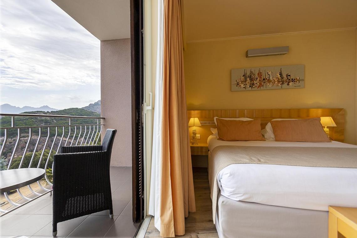 Hotel Capo Rosso 4*