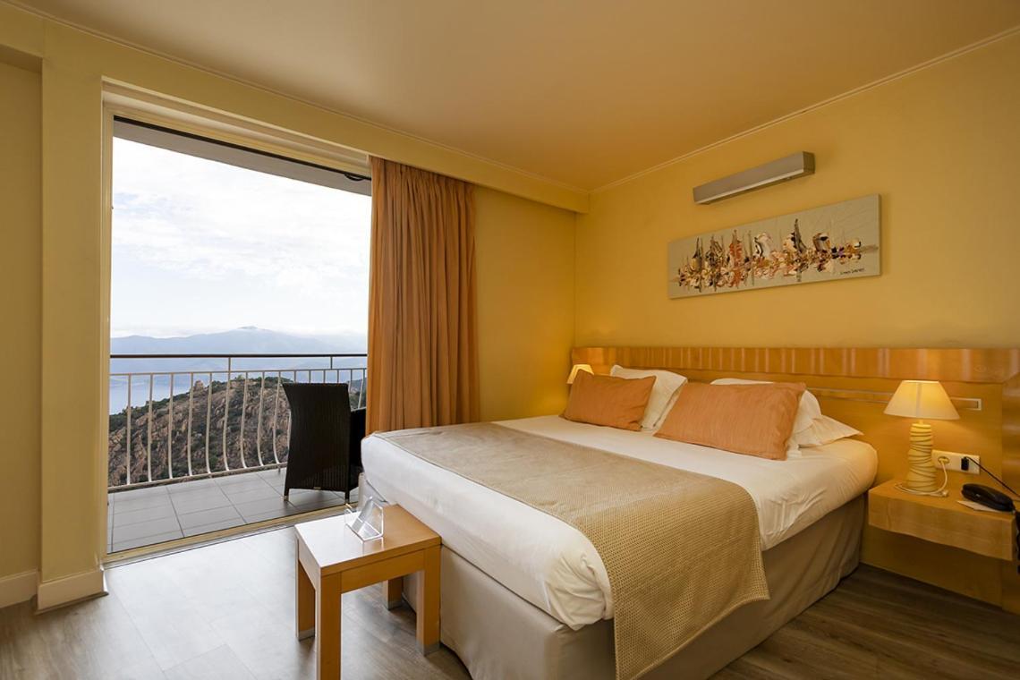 Hotel Capo Rosso Piana (Corsica)