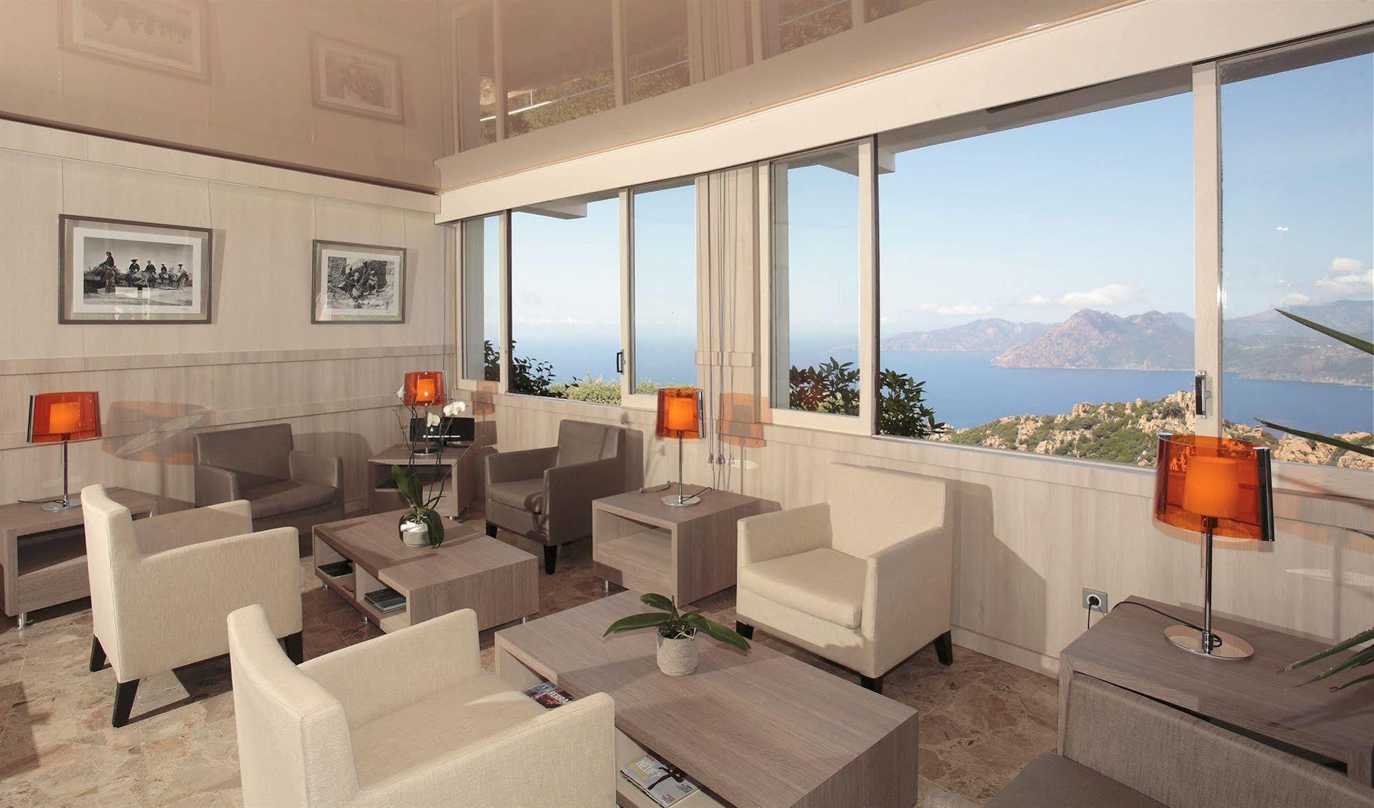 Hotel Capo Rosso 4*
